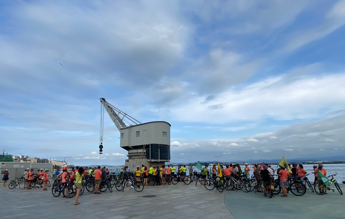 movilidad_cant's tweet image. Ayer aparte de #Toros #Terrazas #Etc. #Santander y sus calles se llenaron de #Bicicletas @ecologistas @cantabriacnbici 

No vimos a ningún representante político del Ayuntamiento #Santander para hacerse una foto y reivindicar una ciudad mas #Amable y #Sostenible #ZBE @Renfe