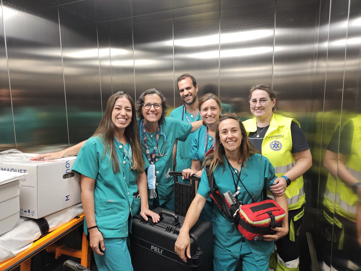 Estamos de aniversario🎂! Ayer realizamos el transporte en ECMO número 50 desde <a href="/pediatria12/">Pediatria12deoctubre</a>. Muchas gracias a todo el equipo, a los profesionales de <a href="/ucipedtoledo/">UCI Pediatria Toledo</a> y del <a href="/sescamclm/">SESCAM</a>. Y a <a href="/sylviabeldah/">Sylvia Belda</a> por liderar este proyecto del que se han podido beneficiar estos 50 niños.