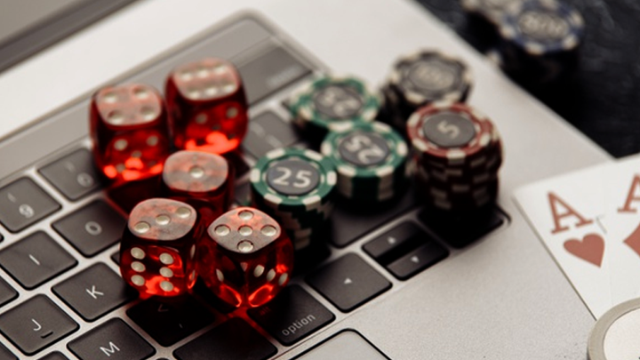News5PH's tweet photo. The Philippine Amusement and Gaming Corporation #PAGCOR reiterated among local government units that licensed internet gaming licensees #IGLs can continue operating since the process of shutting down their operations has yet to be finalized. #News5
READ: https://t.co/UsnouLpkYt https://t.co/TrSDiyDlnz