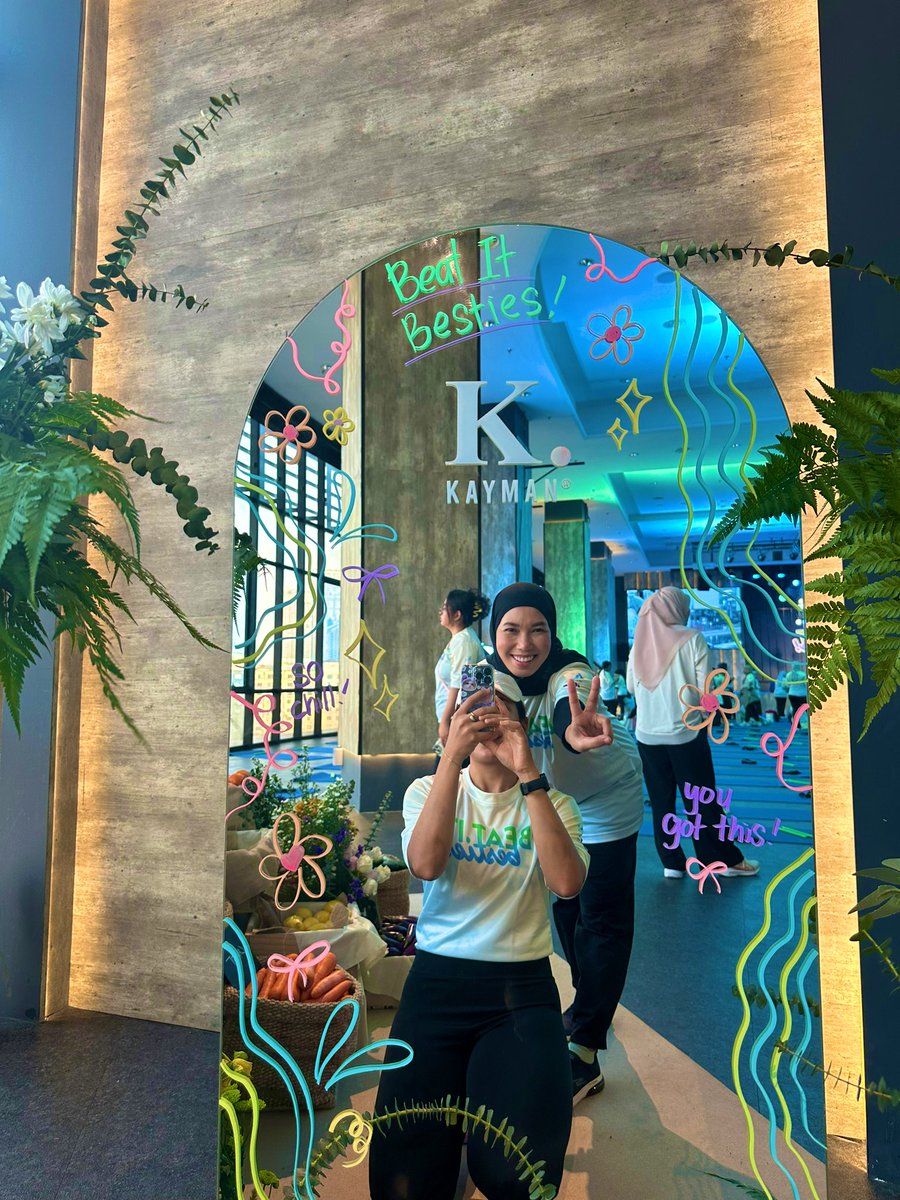 _biex_neng's tweet photo. @kaymanbeauty Beat It. Besties! 

Kita love ye concept event ni! Exercise + Skincare + Food vendor 💚💙

Congrats @NabellaAnuar &amp; team Kayman! You guys buat event ni fun teruk! 

Thank you @inazallya sebab ajak mai 💚💙 https://t.co/B0h7CRXYeE