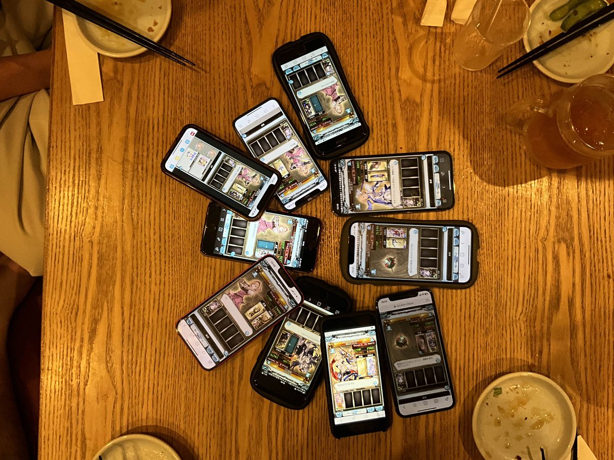 なっくす tweet media