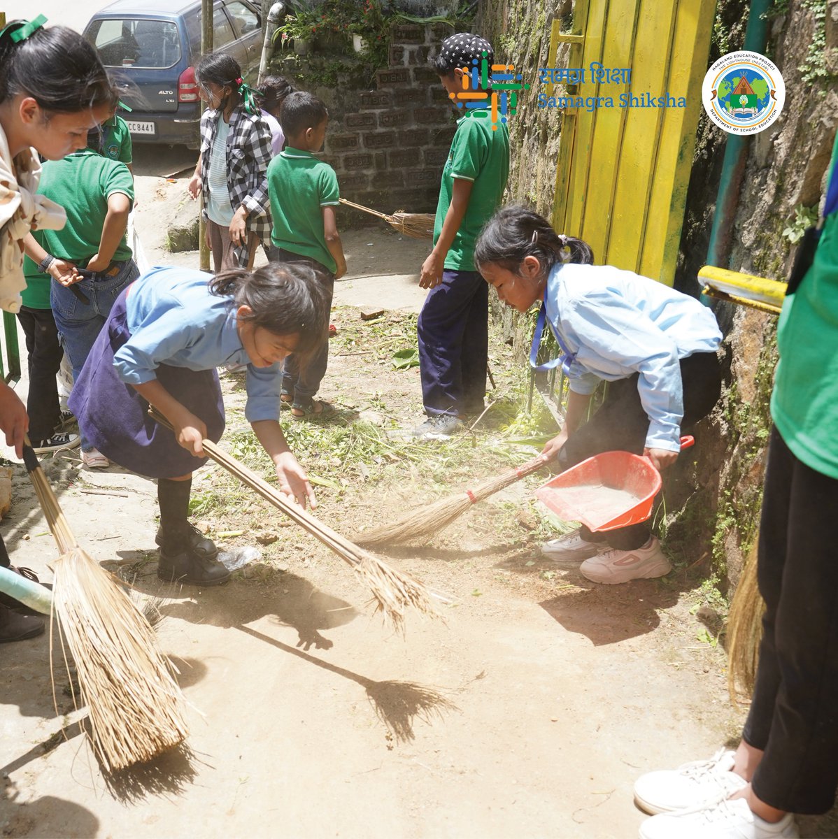 nectarnagaland's tweet photo. Schools across Nagaland observed Day 6 of Shiksha Saptah (Education Week) by organising cleanliness and plantation drives. (1/2)
#Plant4Mother #एक_पेड़_माँ_के_नाम #ShikshaSaptahNagaland #4yearsofNEP #ShikshaSaptah #NEP2020 https://t.co/oRVAmBFaS8