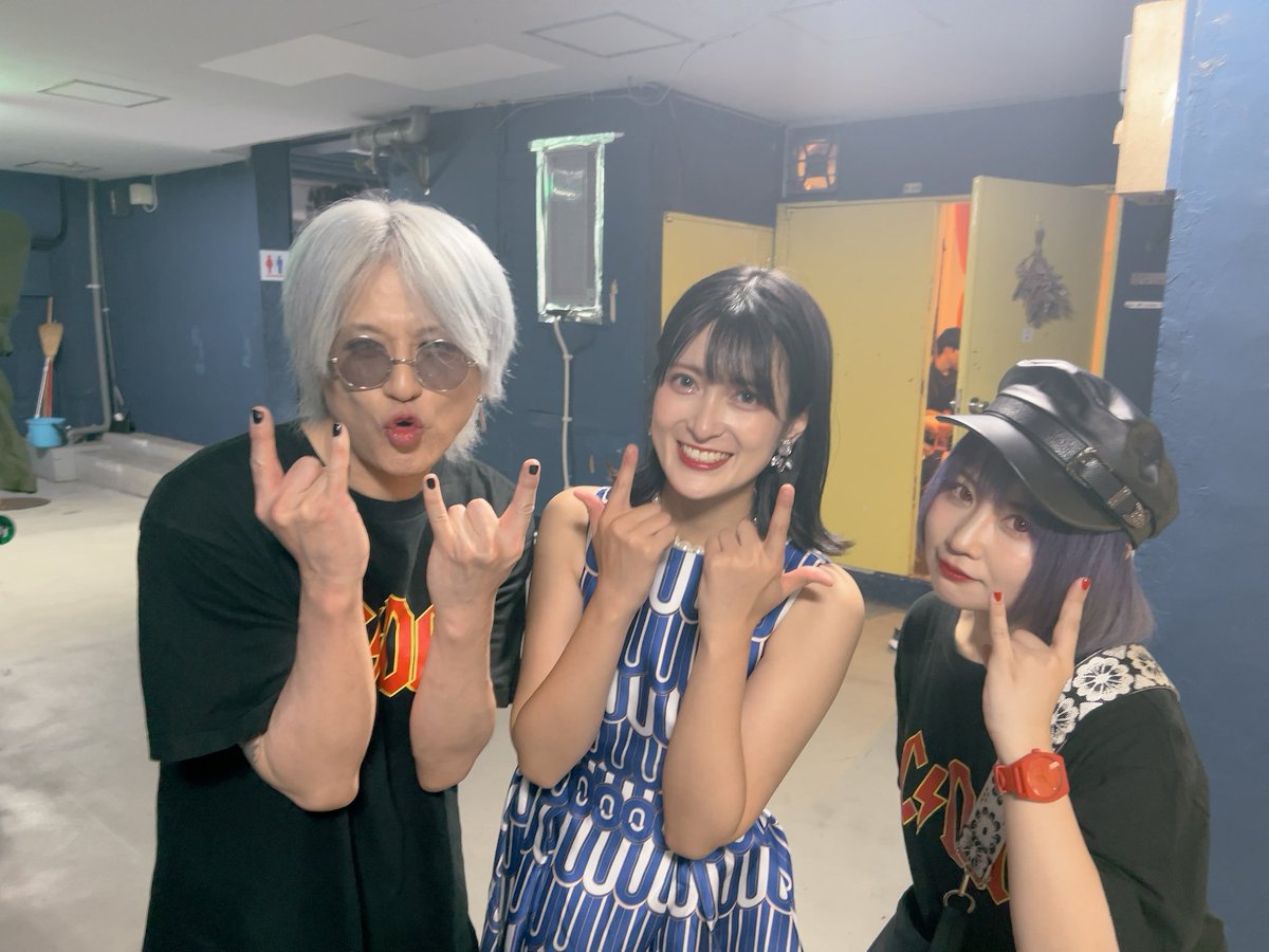 spica_at_h's tweet photo. 本日の出演者さんと📸✨
書ききれないので、ALTに皆様への感謝の気持ちを書きました🤭
中目黒Sparkjoyのスタッフさんも優しく臨機応変に対応してくださりありがとうございました!!最高の一日でした!!!
#すぴかあっとひきがたり
#ですよ。#ぐずまにあ #みつつき
#あまねこゆ #ACDM #中目黒Sparkjoy https://t.co/Uj1MKkUUtu