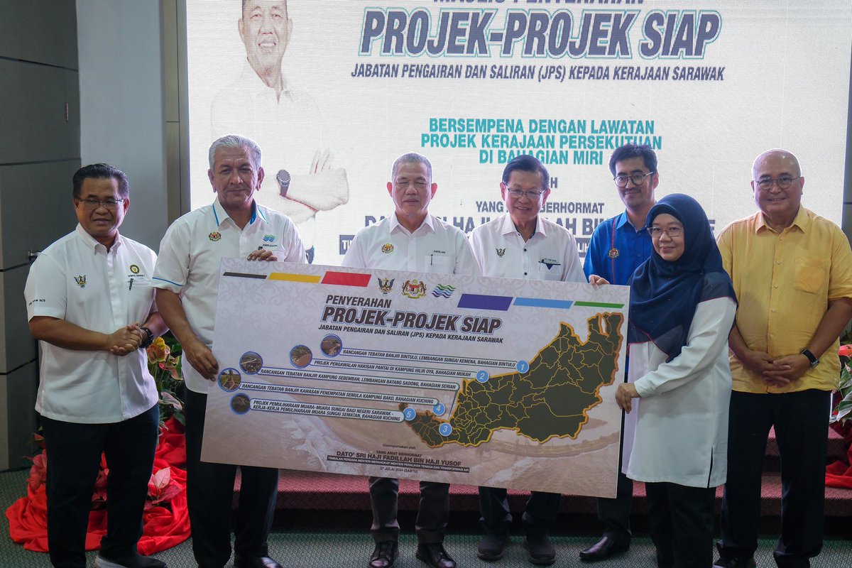 Miri | 27 Julai 2024 | Sabtu

Menyaksikan Majlis Penyerahan 5 Projek Siap yang telah dilaksanakan Jabatan Pengairan dan Saliran (JPS) kepada Kerajaan Sarawak pada satu majlis di sini petang ini.

Lima projek yang dilaksanakan menerusi peruntukan Kerajaan Persekutuan berjumlah