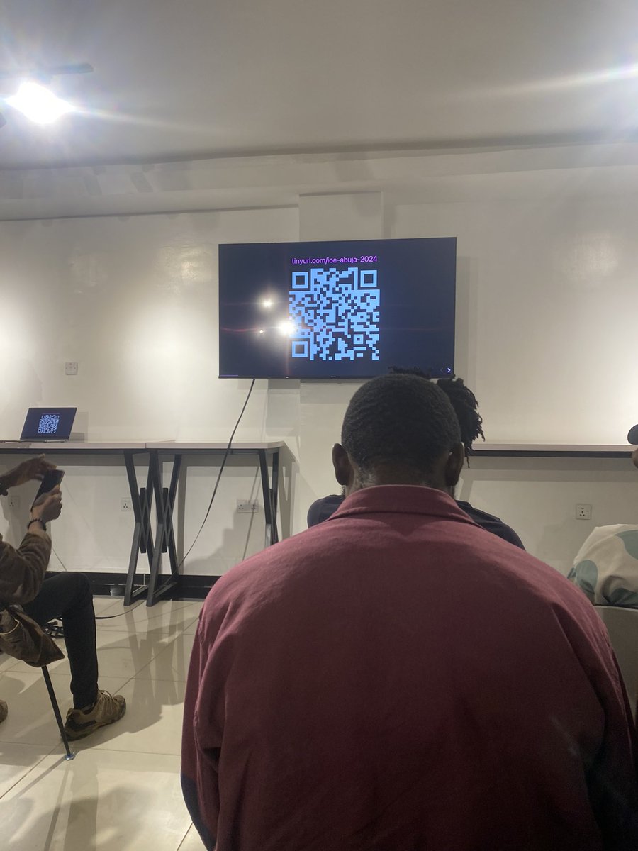 saintdxve's tweet photo. I am live at @gdgabuja @Cafeonenig
#GoogleIO #gdgabuja #abujadeveloper #AbujaTwitterCommunity https://t.co/qjtewVysy7