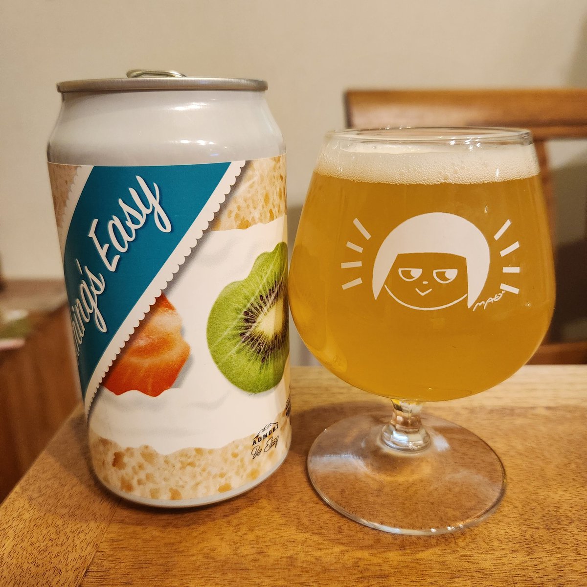 momozo64816411's tweet photo. 『Nothings Easy』alc6%
Mashmallow Milk Shake IPA
#BeEazy
#NOTHINGSLEFTBREWING
アメリカのブリュワリーとのコラボ🇺🇸フルーツサンドをイメージ🍓🥝甘さくどくなく、ホップ感しっかり、乳酸っぽさも感じる。限定250本の超貴重なビール🍺飲めてラッキー✌️
#柿島酒店 https://t.co/MfUBYZKrsi