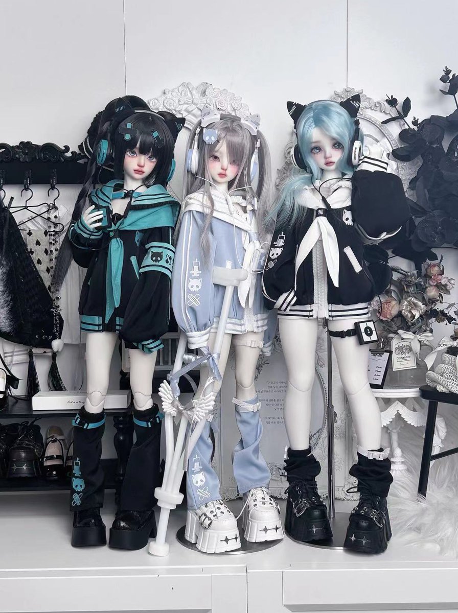 【プレゼント企画🎁】

抽選で1名様にMezzaluna新作「浮遊電波」のお洋服セットをプレゼントします🩵

フォロー&amp;このポストをRPで簡単に参加できますのでお気軽にどうぞ🖤

応募期間: 8/3 23:59まで💙

お洋服の詳細はこちらをご確認ください:
mezzaluna.booth.pm