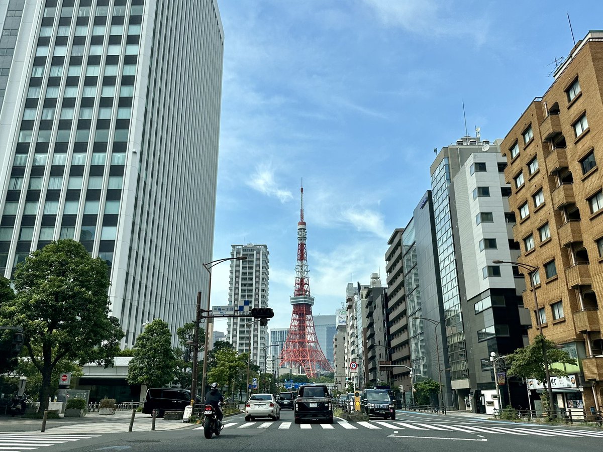 打ち合わせに向かう途中🚗
なんかええよね🗼
