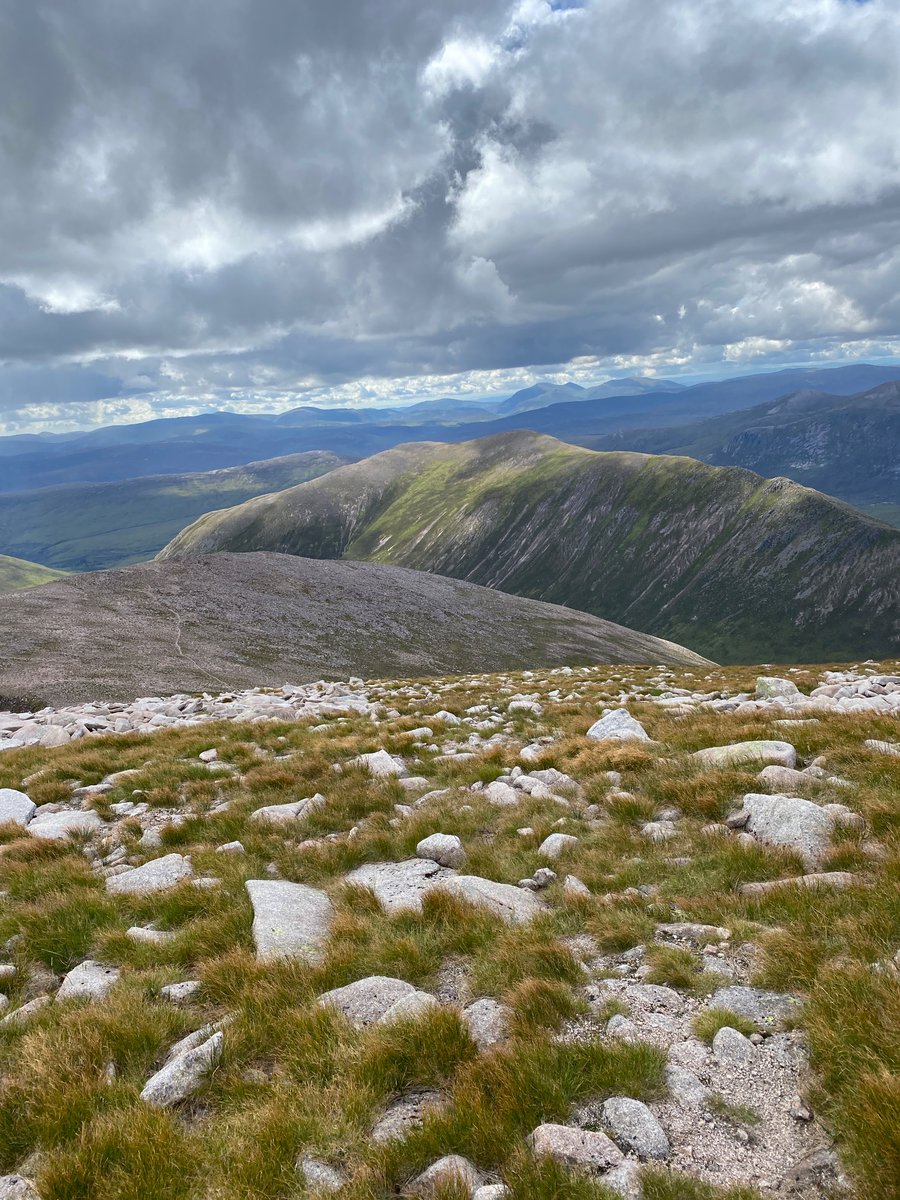 Deckydoo4's tweet photo. Cairngorms at her best #whataplace #cairngorms https://t.co/J0VxHdXukT