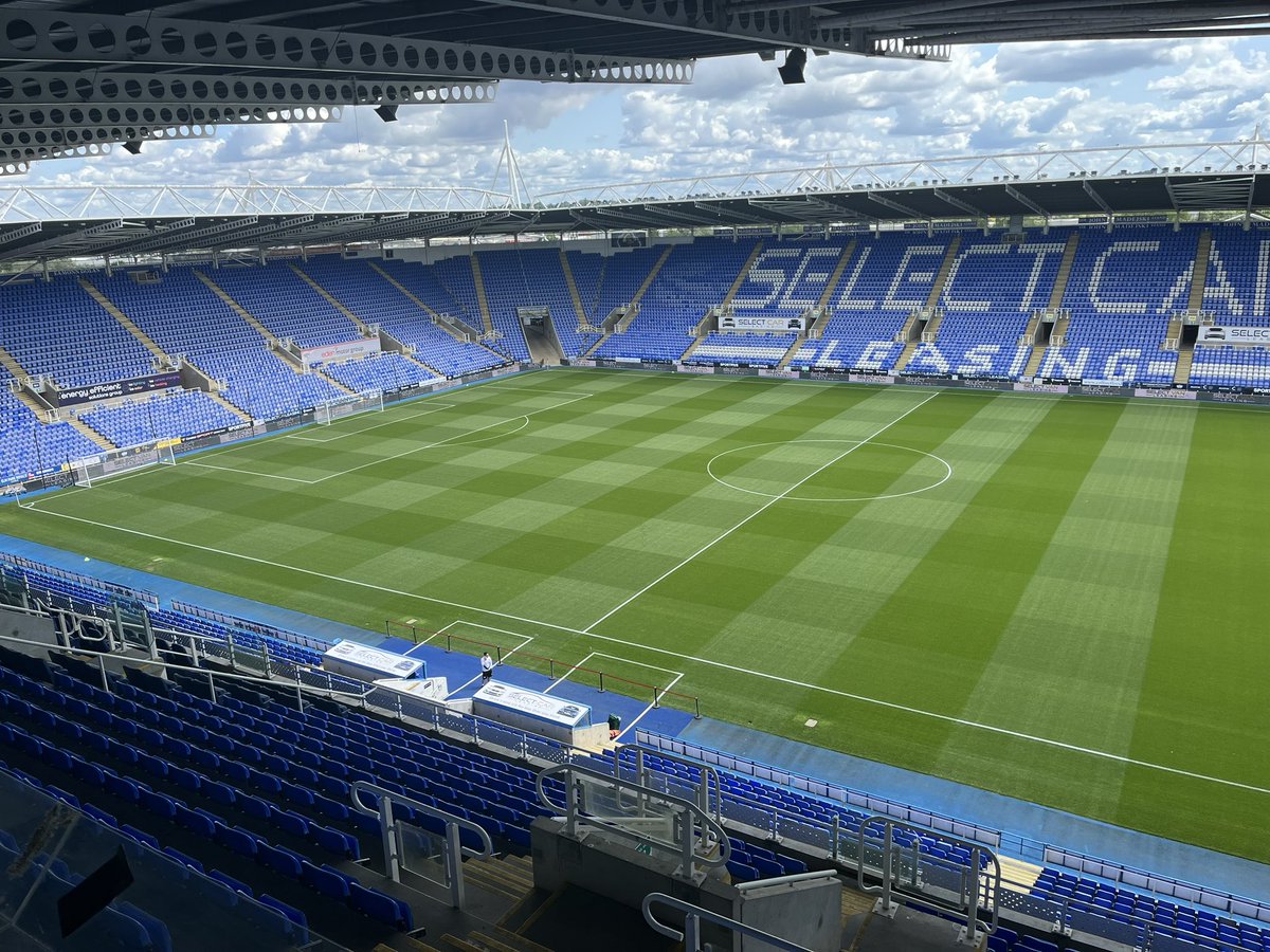 RFCD106's tweet image. Another grow in complete, another season ahead. Hopefully less hectic than the previous season and no more tennis balls🎾🤞

Game 1 VS QPR 💙