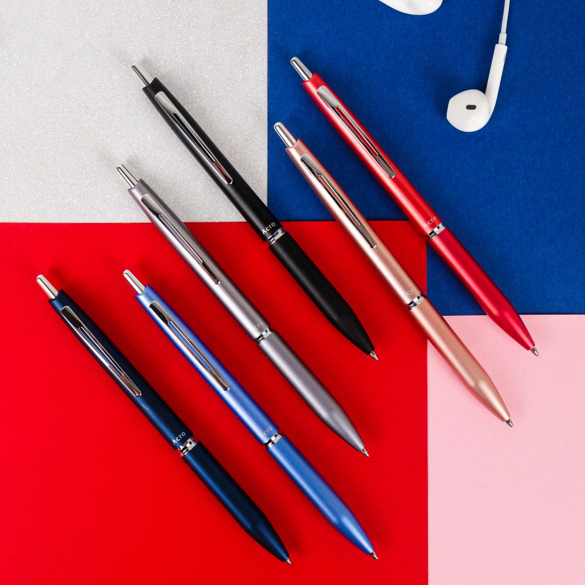 PilotPenUK's tweet photo. Time to journal in the sun! 😎
Which Acro 1000 colour will you be choosing? 🏖️
#SummerJournalling #Acro1000 #PilotPen #PilotPenUK #PilotAcro #WriteYourWorld #SummerWriting #Writing #Handwriting https://t.co/G7idzuJx3b