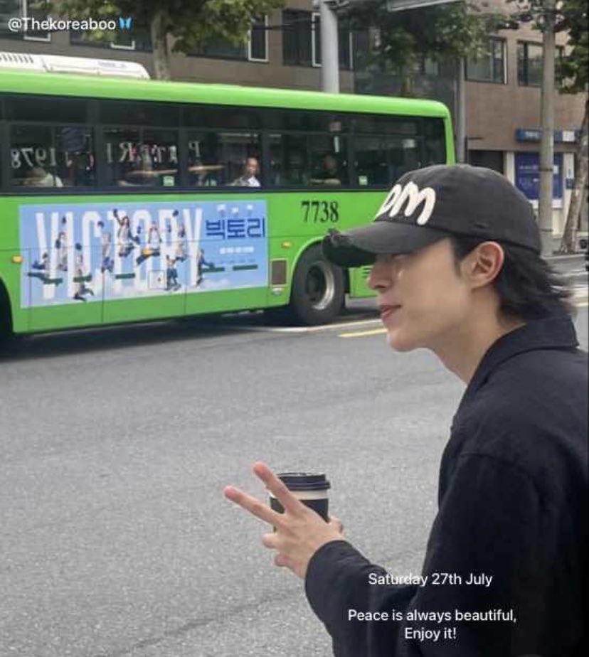 Happy weekend 🦋🤍
#Leechanhyeong