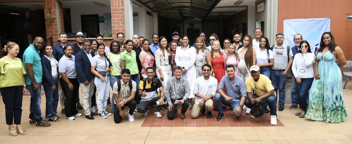 DominicAbud_rd's tweet photo. Concluye con éxito el IV foro de ciudades Portuarias ALC.  En la Región de Urabá #colombia  en conjunto con el 7mo. Foro Internacional ALC. https://t.co/RN4XHXXdl0