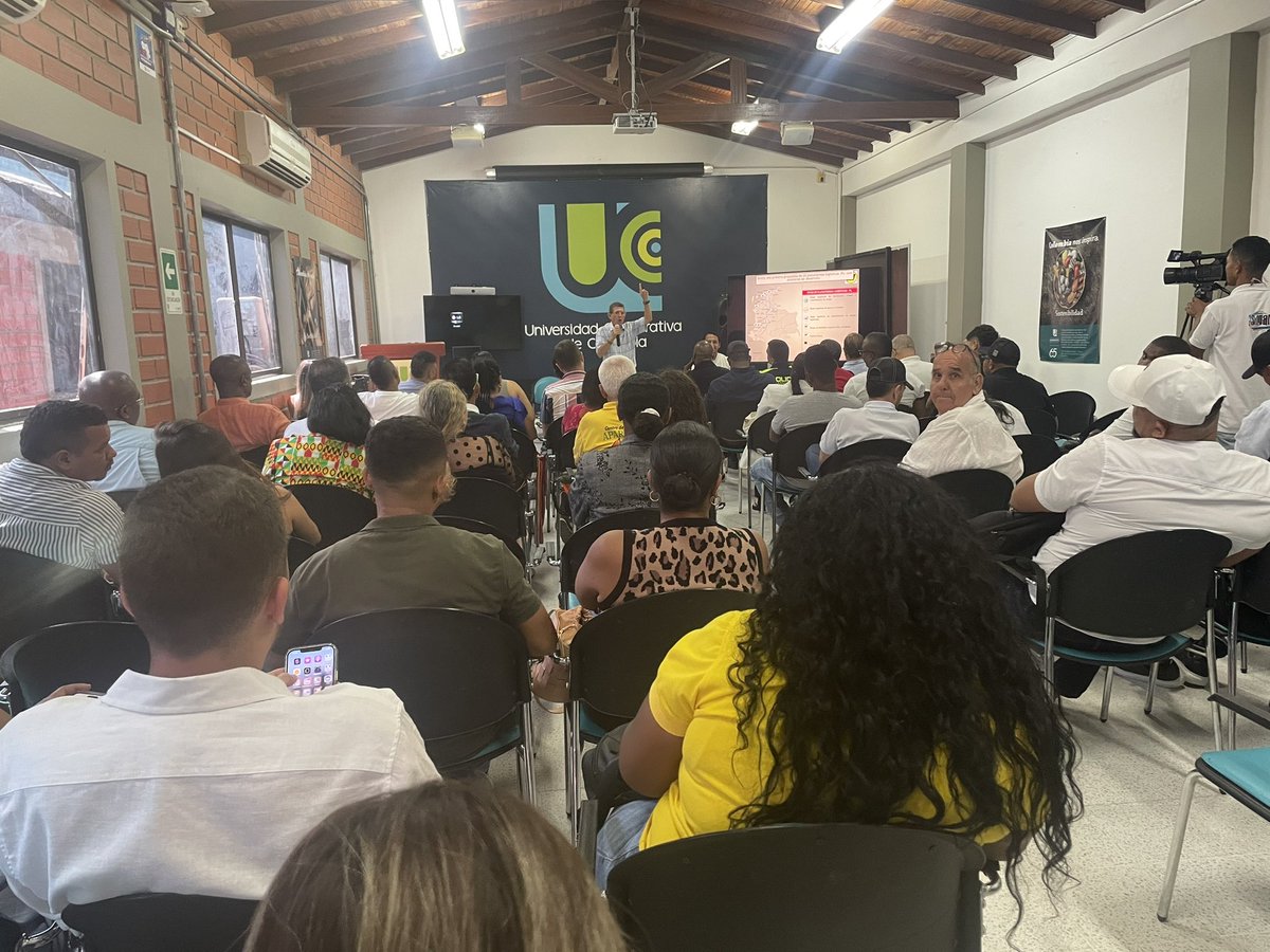 DominicAbud_rd's tweet photo. Concluye con éxito el IV foro de ciudades Portuarias ALC.  En la Región de Urabá #colombia  en conjunto con el 7mo. Foro Internacional ALC. https://t.co/RN4XHXXdl0