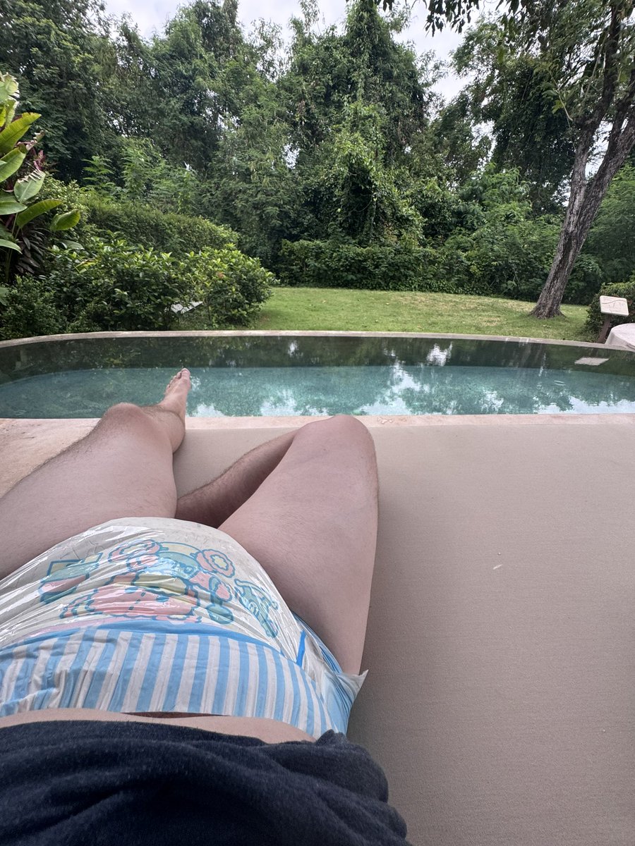 diaperplug's tweet photo. Pool day at our villa in Phuket… Thailand has been so freaking awesome so far! 
#diaperedinpublic #diaperplug #publicdiaper #dirtydiaper https://t.co/dS2gcr5HPQ