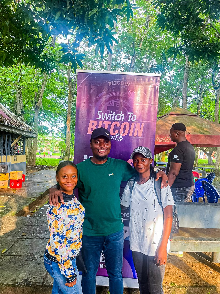 dgr8otudor's tweet image. 2/ Even a heavy downpour couldn't dampen the spirits of @JJ_the_creator (an @ipayBTCapp node) and the attendees. True Bitcoiners are resilient! 💪