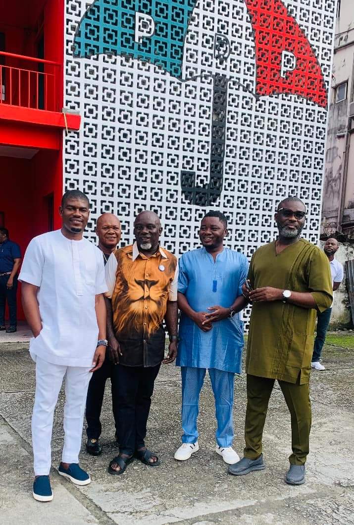 possible1001's tweet photo. BREAKING:
Distribution of electoral materials to the 23 LGAs concluded at the State party secretariat.
Stay tuned...
#Wike
#PDPWardCongress https://t.co/UZhm70HKvV