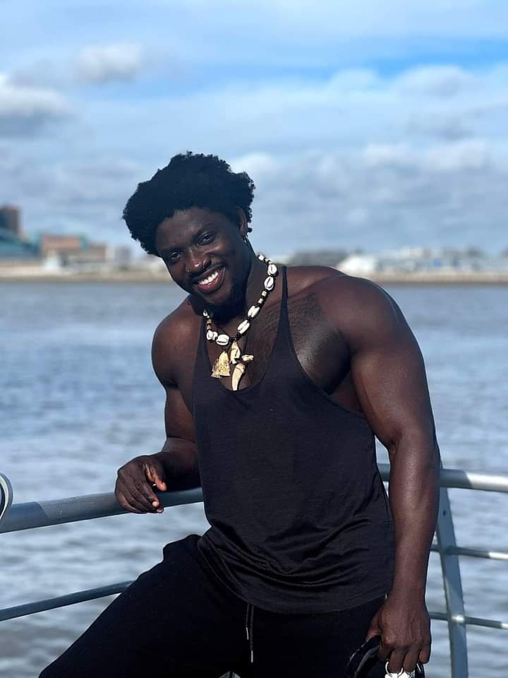 babaright24862's tweet photo. Breaking news: Prophet Jeremiah omoto fufeyin and the Verydarkblackman will be meeting in the court very soon over miracle soap and miracle water without NAFDAC No.

#verydarkman #verydarkblackman #jeremiahomotofufeyin #mercyland #ashmusy #AbelDamina #NAFDAC https://t.co/n5CQnK7VWC