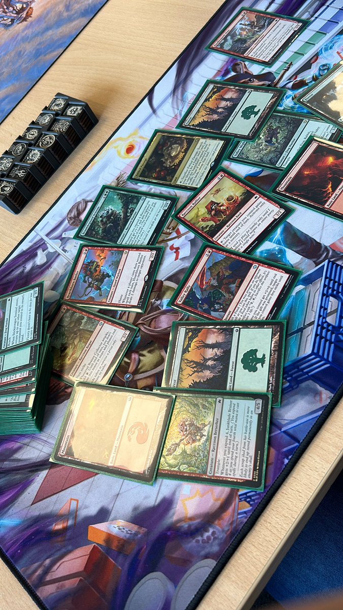 LwhPlays's tweet photo. @Otaku_Decku Whaddayamean Gruul Girl?! It’s not like I’m at another prerelease and have my deck looking like this 😂 also yes please! https://t.co/RGt8yqaY2k