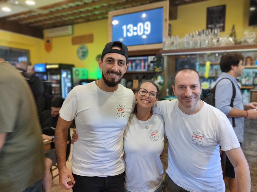 Lega Pauper Parma (@legapauperparma) on Twitter photo Grazie anche ai nostri vicini <a href="/LPauperGenova/">Lega Pauper Genova</a> <a href="/capitan_comi/">Capitan_Comi</a> per essere venuti ed aver preferito le figurine al mare 😘 Grazie anche ai nostri vicini <a href="/LPauperGenova/">Lega Pauper Genova</a> <a href="/capitan_comi/">Capitan_Comi</a> per essere venuti ed aver preferito le figurine al mare 😘