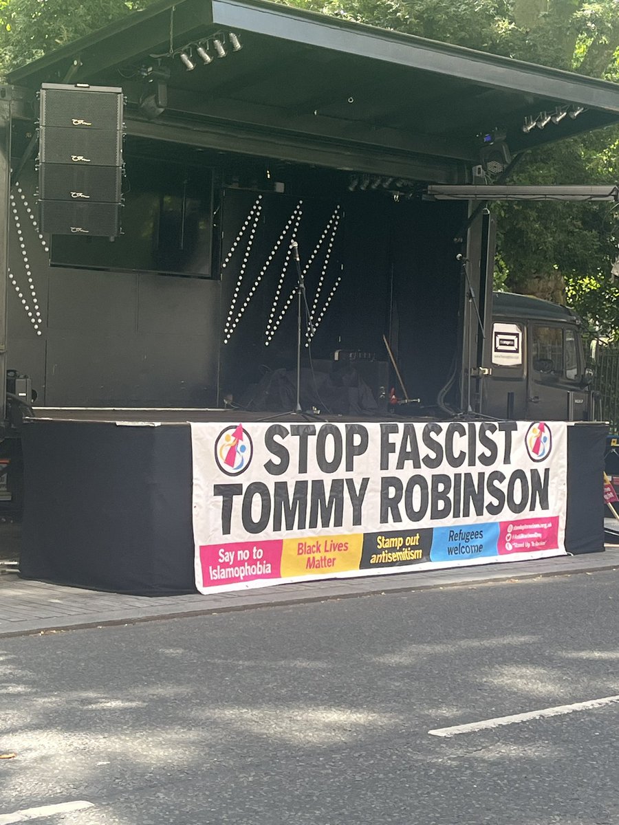MissSpires's tweet photo. Proud to be in #London supporting the @AntiRacismDay fall &amp; march today 

#standuptoracism https://t.co/z8Fjgk2H9N