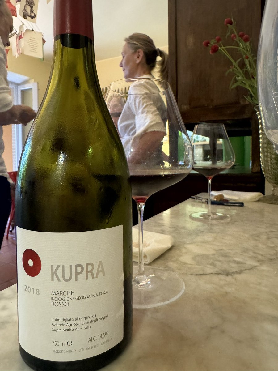 THEGELINAZ's tweet image. DID WE ALREADY TELL YOU THAT ELEONORA ROSSI &amp;amp; MARCO CASOLANETTI RED VELVET KUPRA &amp;amp; KURNI WINES (AND 4 YEARS AGED OIL WITH  HANDPICKED OLIVES BEFORE THE END OF AUGUST) ARE QUITE SIMPLY AMONG THE MOST BEAUTIFUL THINGS THAT COME FROM GOD CREATED MOTHER NATURE ? @lenna @Richardvines