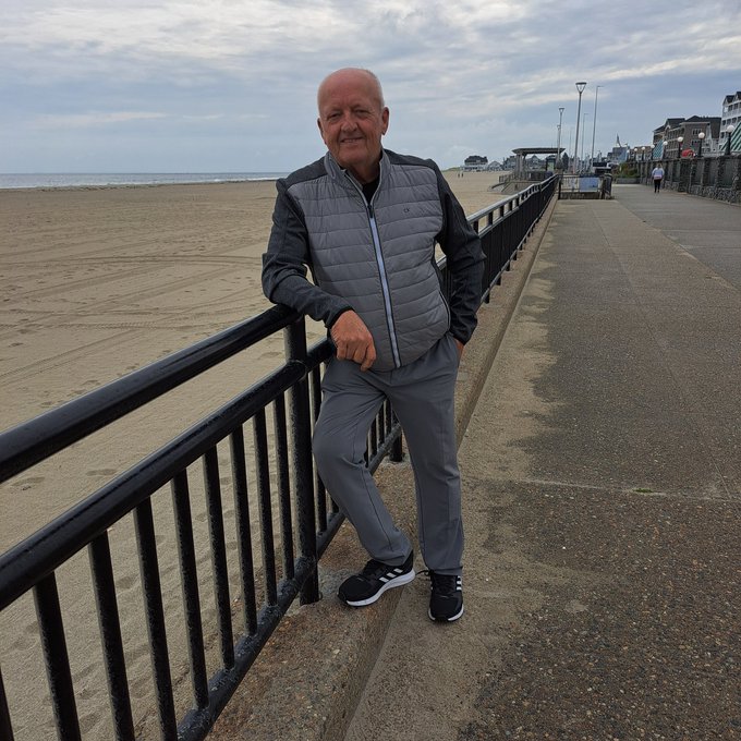 🚨 Please retweet! Warning to all ladies!   This man pictured calls himself Danny Roberts but that most<a href="/tag/swimsuit"class="tags"><span>#swimsuit</span></a><a href="/tag/dominatrix"class="tags"><span>#dominatrix</span></a><a href="/tag/mistress"class="tags"><span>#mistress</span></a><a href="/tag/domme"class="tags"><span>#domme</span></a><a href="/tag/facesitting"class="tags"><span>#facesitting</span></a>