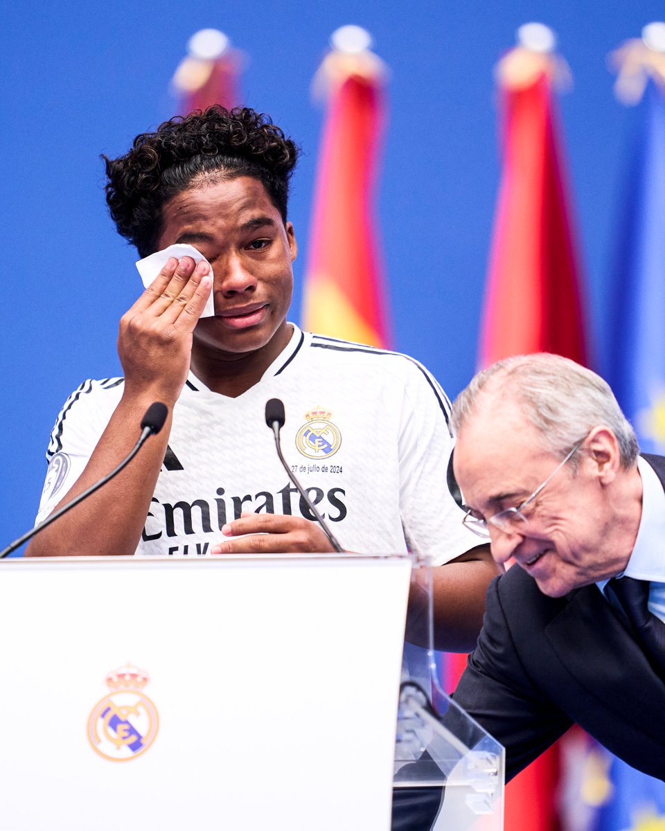 Endrick couldn’t hold back the tears during his Real Madrid presentation 🥺🤍