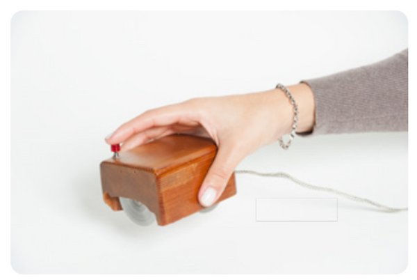 creater_on_X's tweet photo. The First Computer Mouse Was Called the 'X-Y Position Indicator for Display Systems'
👇👇👇👇👇
The world's first computer mouse was invented at Stanford Research Institute (SRI) in the 1960s. The equipment was called an "X-Y position indicator for displays". https://t.co/Xp3nzIYJoL
