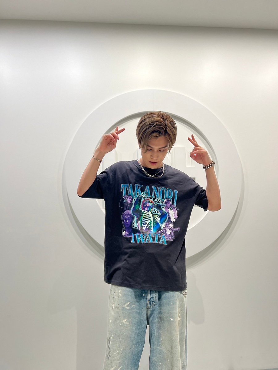 岩田剛典 ARTLESS Blu-ray Tシャツ 初回受注限定(Blu-ray+Tシャツ)】