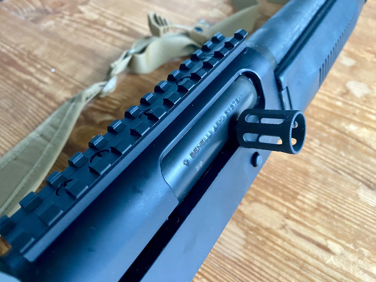 evoismo's tweet photo. Benelli M4にGG&amp;Gチャージングハンドルをインストール。 https://t.co/44uGEaTexo