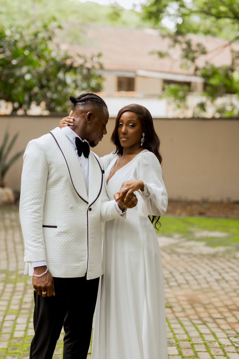 OhenekingKay's tweet photo. Timeless Elegance: A Wedding Editorial 💍 https://t.co/DxddAvgO7b
