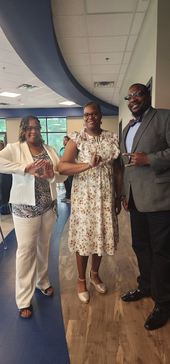 Belinda Boyd (@bbteacher4) on Twitter photo This D9 team is ready to start the year. We have prayed together and prepared to launch an amazing school year. <a href="/ProfessorC_RARE/">Dr. Chad Chisolm</a> <a href="/DrKelly11/">DrCKelly-Walls</a> This D9 team is ready to start the year. We have prayed together and prepared to launch an amazing school year. <a href="/ProfessorC_RARE/">Dr. Chad Chisolm</a> <a href="/DrKelly11/">DrCKelly-Walls</a>