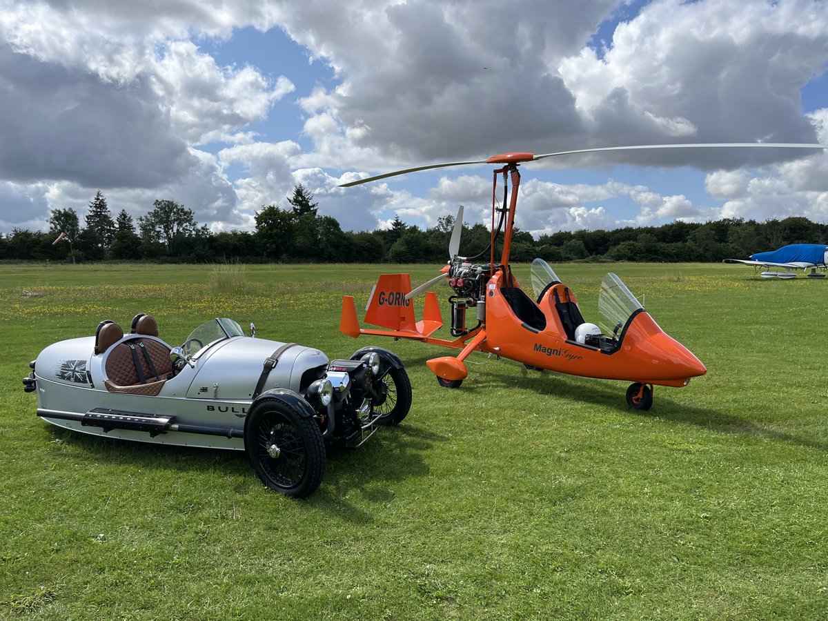 pophamgyros's tweet image. Funny looking #homebuilt #gyro at Popham today - this one still needs to have the propeller and rotor installed before it's ready to fly