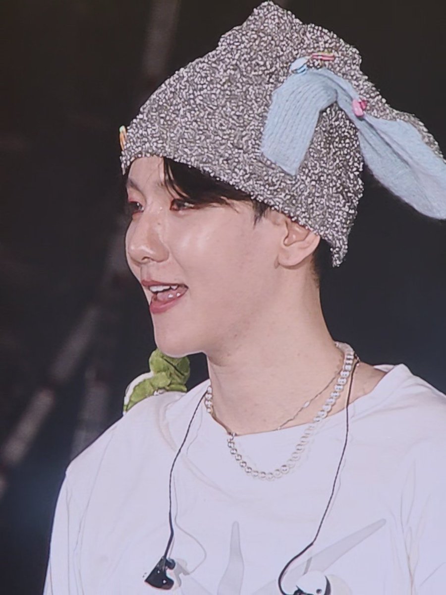 오랜만에 백현이🤍🖤