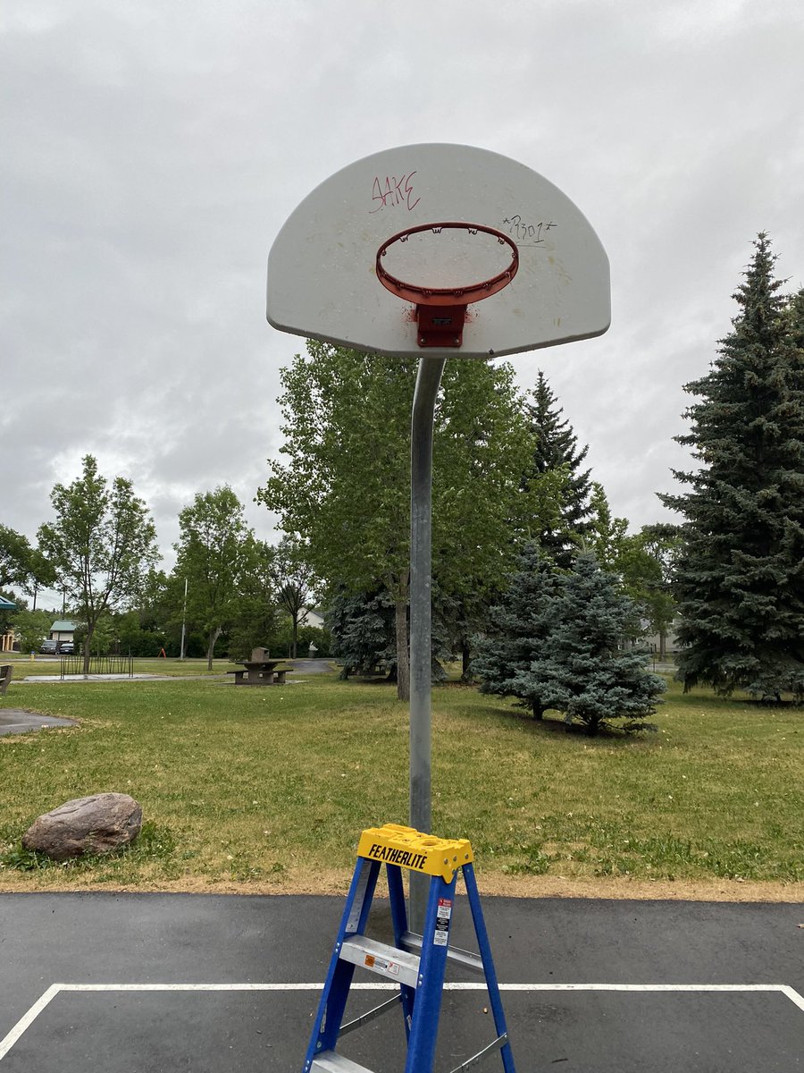 Fresh_Nets's tweet photo. The grind continues…

#FreshNets all over #yeg

@SportEdmonton 
@ExploreEdmonton 
@CityofEdmonton 
@donorthevents https://t.co/QlgzvnqwZ2