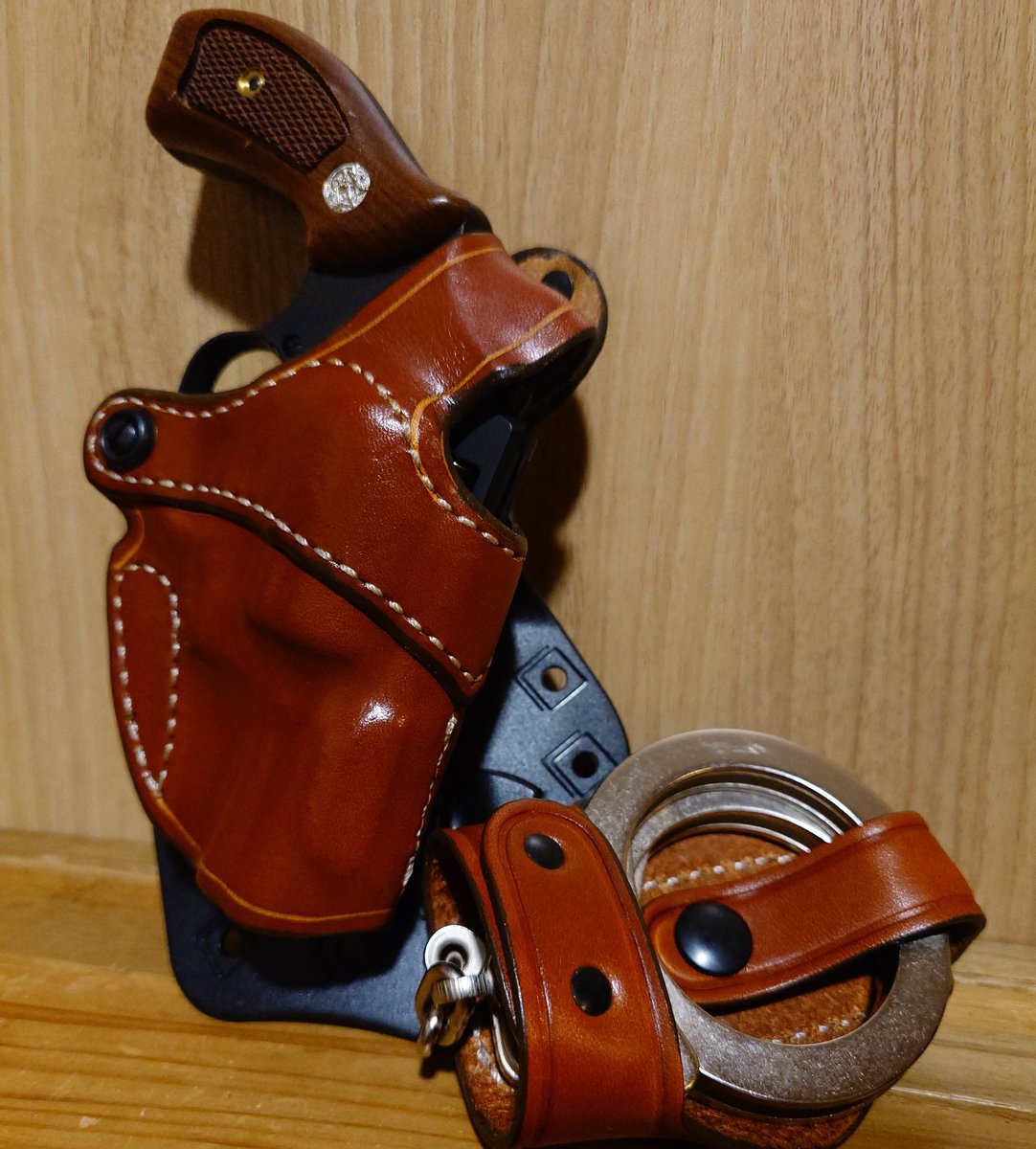 pirateofmatsura's tweet image. 自分へのご褒美✌️
#aker
#レザーホルスター