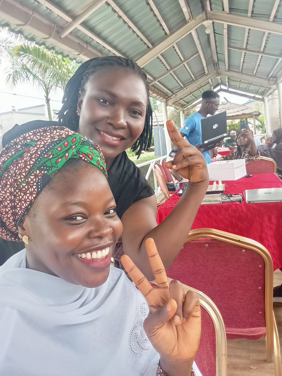 yusra1dris's tweet photo. ALX July Salon. Connecting! Connecting!! Connecting!!!
#ALX9JACOMMUNITY #ALXKANO https://t.co/C7zOAjDXIk