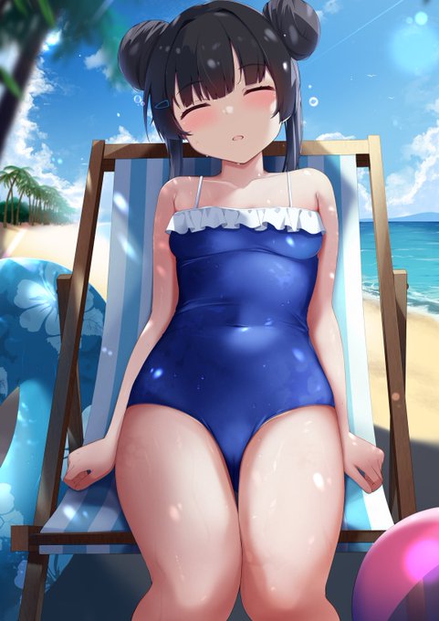 海をエンジョイし過ぎてすやすやの先輩🌊💤 