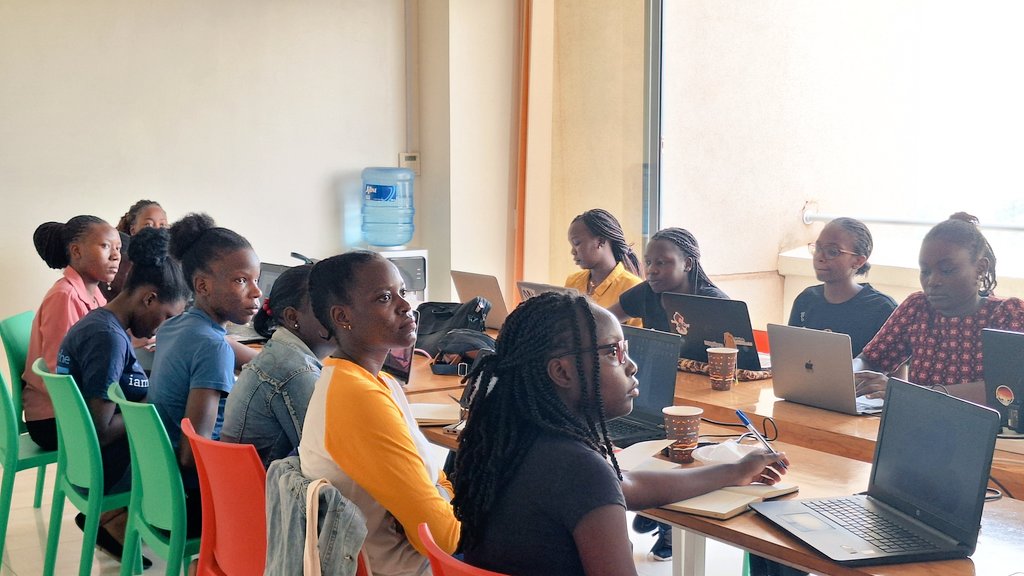 Asa (아사) (@asalugada) on Twitter photo It's all about design today <a href="/ATCommunityKla/">Africa's Talking Developer Community Uganda</a> with #WomenInTech as they gain hands-on skills with Figma, Canva and more.
Thanks to <a href="/DaphineNamukisa/">User-centric Believer</a> UI/UX designer from <a href="/URAuganda/">Uganda Revenue Authority</a> at Design for Impact workshop by <a href="/Africastalking/">Africa's Talking</a>.
#BuildWithAT #WeLoveNerds It's all about design today <a href="/ATCommunityKla/">Africa's Talking Developer Community Uganda</a> with #WomenInTech as they gain hands-on skills with Figma, Canva and more.
Thanks to <a href="/DaphineNamukisa/">User-centric Believer</a> UI/UX designer from <a href="/URAuganda/">Uganda Revenue Authority</a> at Design for Impact workshop by <a href="/Africastalking/">Africa's Talking</a>.
#BuildWithAT #WeLoveNerds