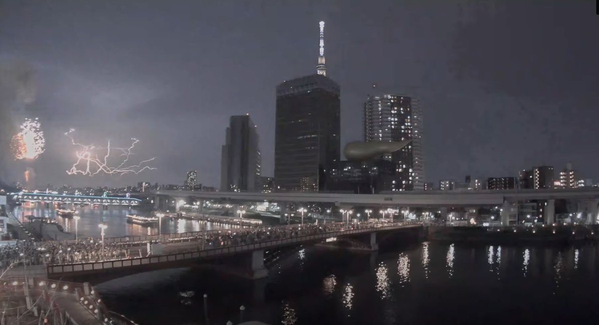 qoochannels's tweet photo. 先生から隅田川花火大会の画像が来た〜
花火と稲妻らしいw
画像は船宿あみ清さんの画像から

https://t.co/3hidx61vZc https://t.co/W6f69UkIvt