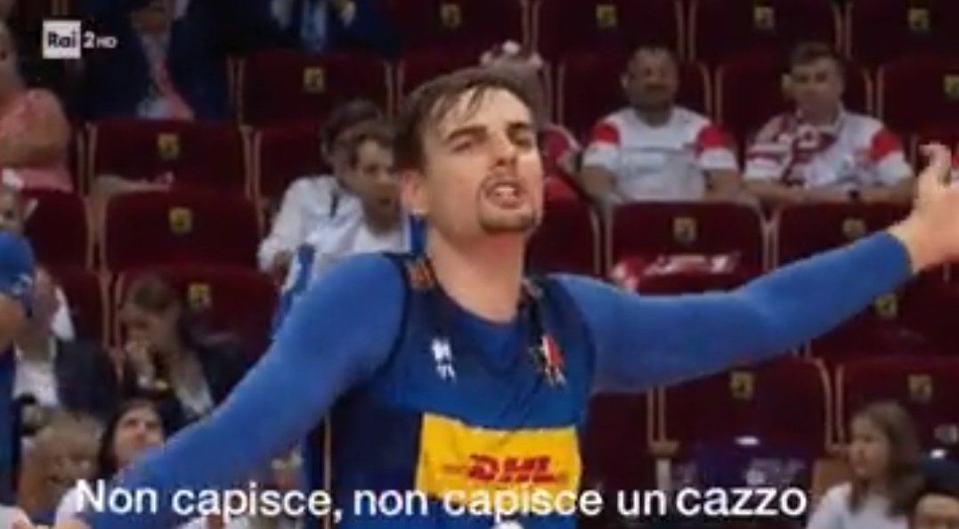 thesunriseera's tweet photo. E anche oggi SimoGian costretto a spiegare agli arbitri le regole della pallavolo

#italvolley #italiabrasile https://t.co/RMd6psEjSS