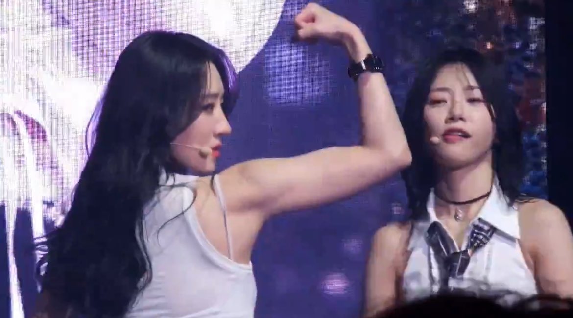 김보라…