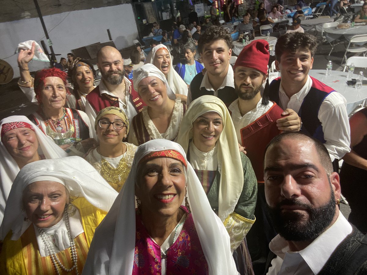 DorasPaintDrips's tweet photo. The Olympics is trash, but here in Astoria we’re celebrating the St Irene church festival with traditional Greek music and dance. May the saint protect us all! #greekfestival #astoria #traditionalvalues #blessus #greekdancelife https://t.co/66ySbKiQtF