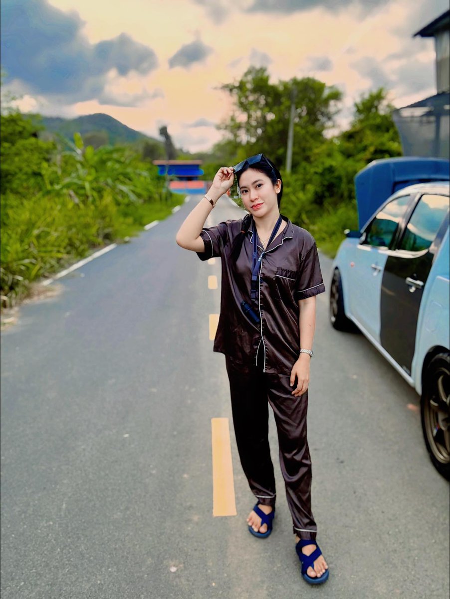 Koii37893's tweet photo. เย็นแล้ว หาข้าวเย็นกินกันด้วยนะคะ 
#โสดดมากกก https://t.co/iTdP5vetq8