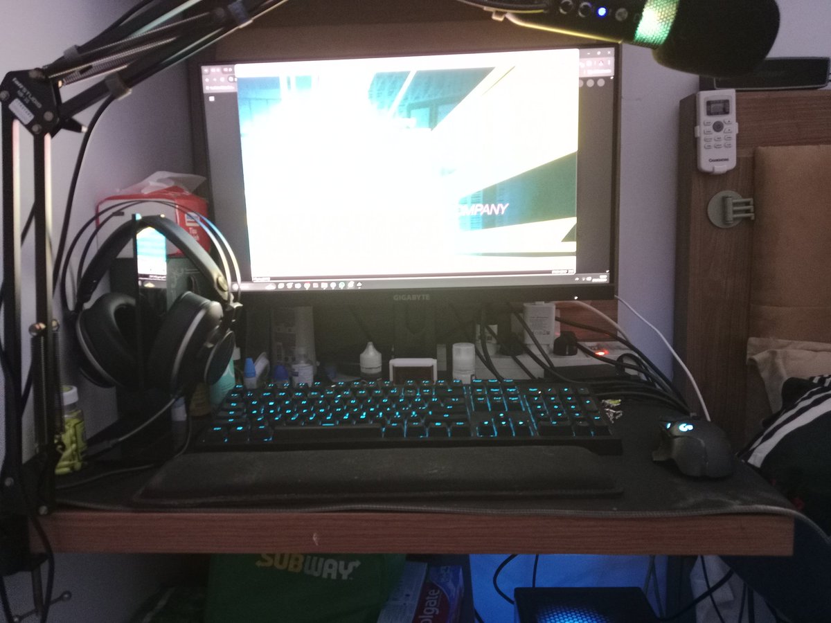 It's ain't much like my usual set up to stream but at least I already set up my pc temporarily and yes no stream until I got my apartment