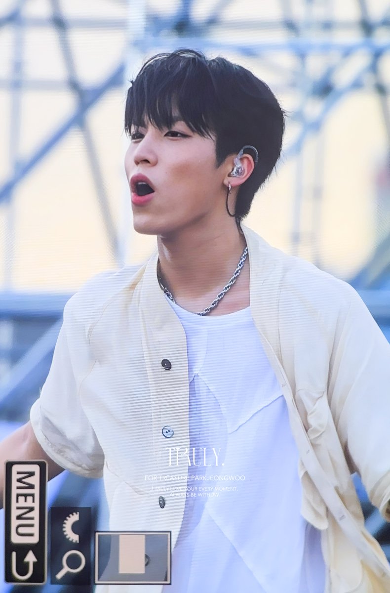 trulylove_jw's tweet photo. 240727 WATERBOMB 

#트레저 #박정우 #ジョンウ 
#TREASURE #PARKJEONGWOO https://t.co/wPibI6g5qB