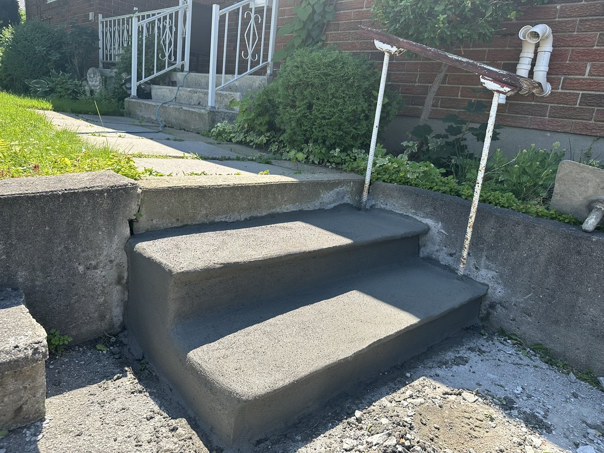 tirenioparging's tweet image. Talk about stepping up your game! 

Transform your #concrete steps with Tirenio Parging’s professional #parging services in Ottawa!
 
Call Vince at 613-878-0269 to get your FREE Quote today!

#parging #stucco #concrete #masonry #vipeq #Glebe #Westboro #Kanata #Manotick #nepean