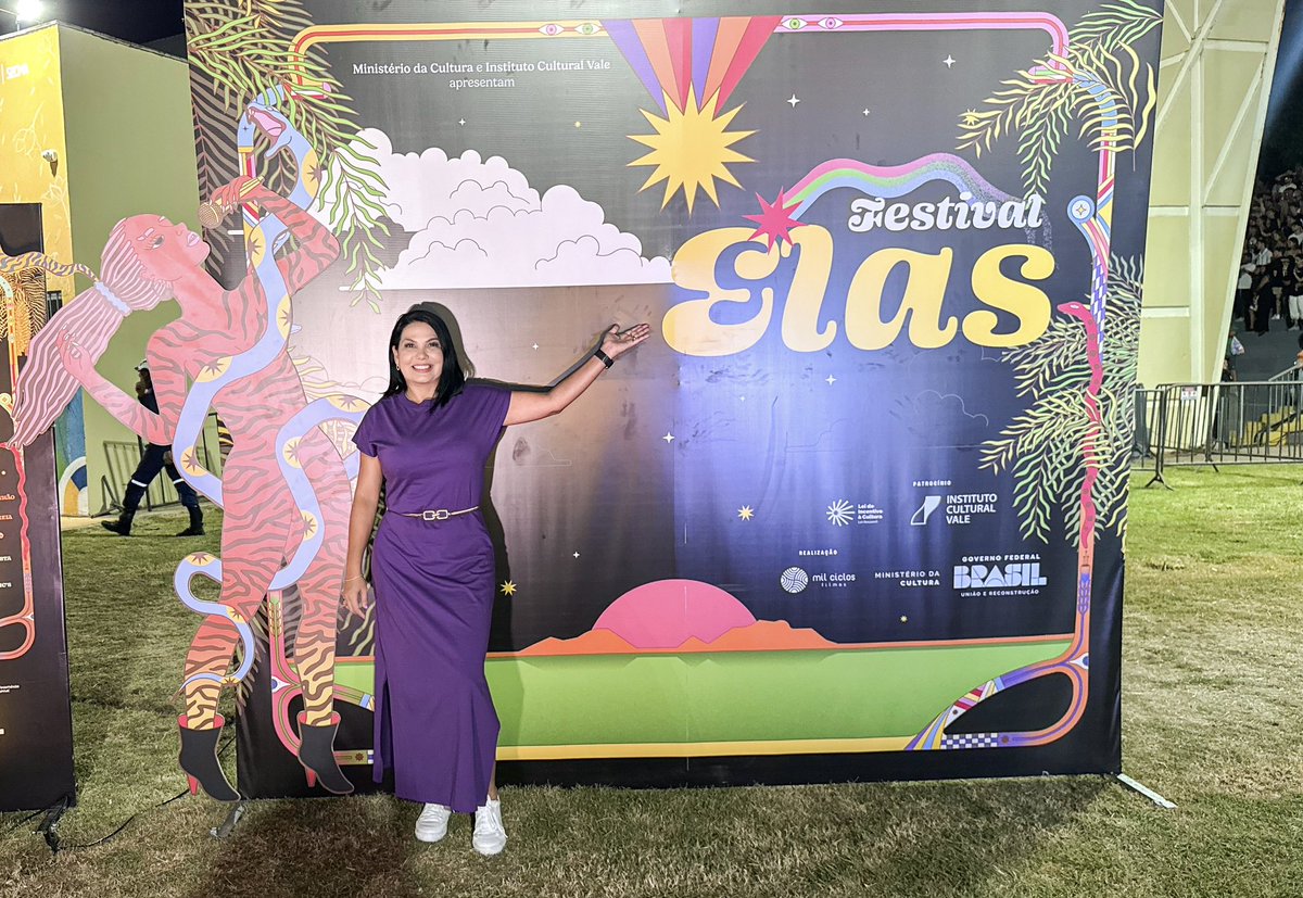 SusanLucena's tweet photo. #sextou no Festival elas!
É preciso valorizar a participação das mulheres na cultura!!!
#simboraaaaa
#susanlucena https://t.co/iysr3JO513