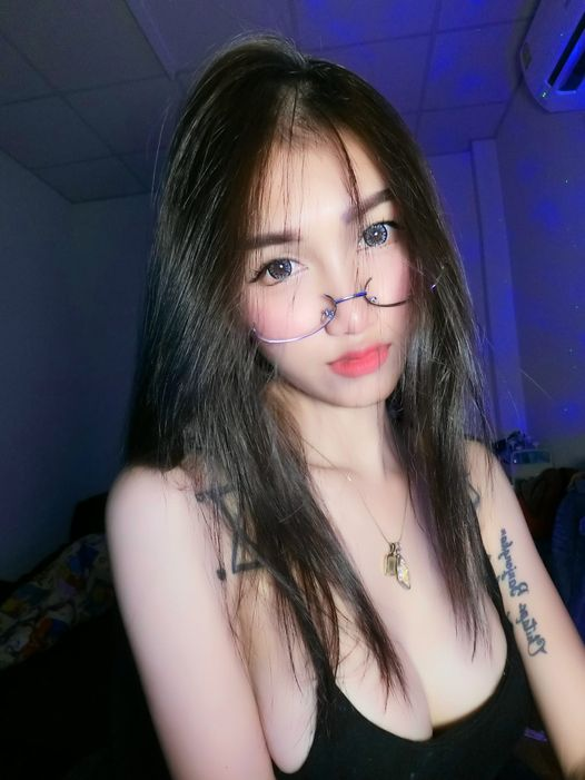 ต้น หอม tweet media